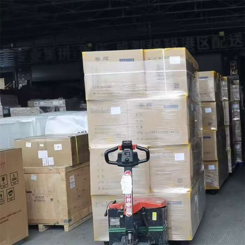 昌都市若尔盖县物流运输：多元服务与高效线路
